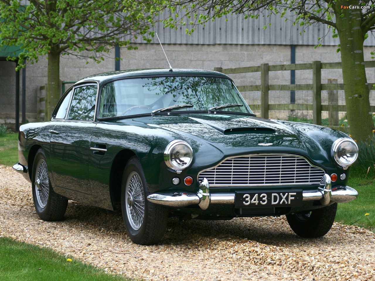 Aston Martin DB4 Vantage UK-spec IV (1961–1962) photos (1280 x 960)