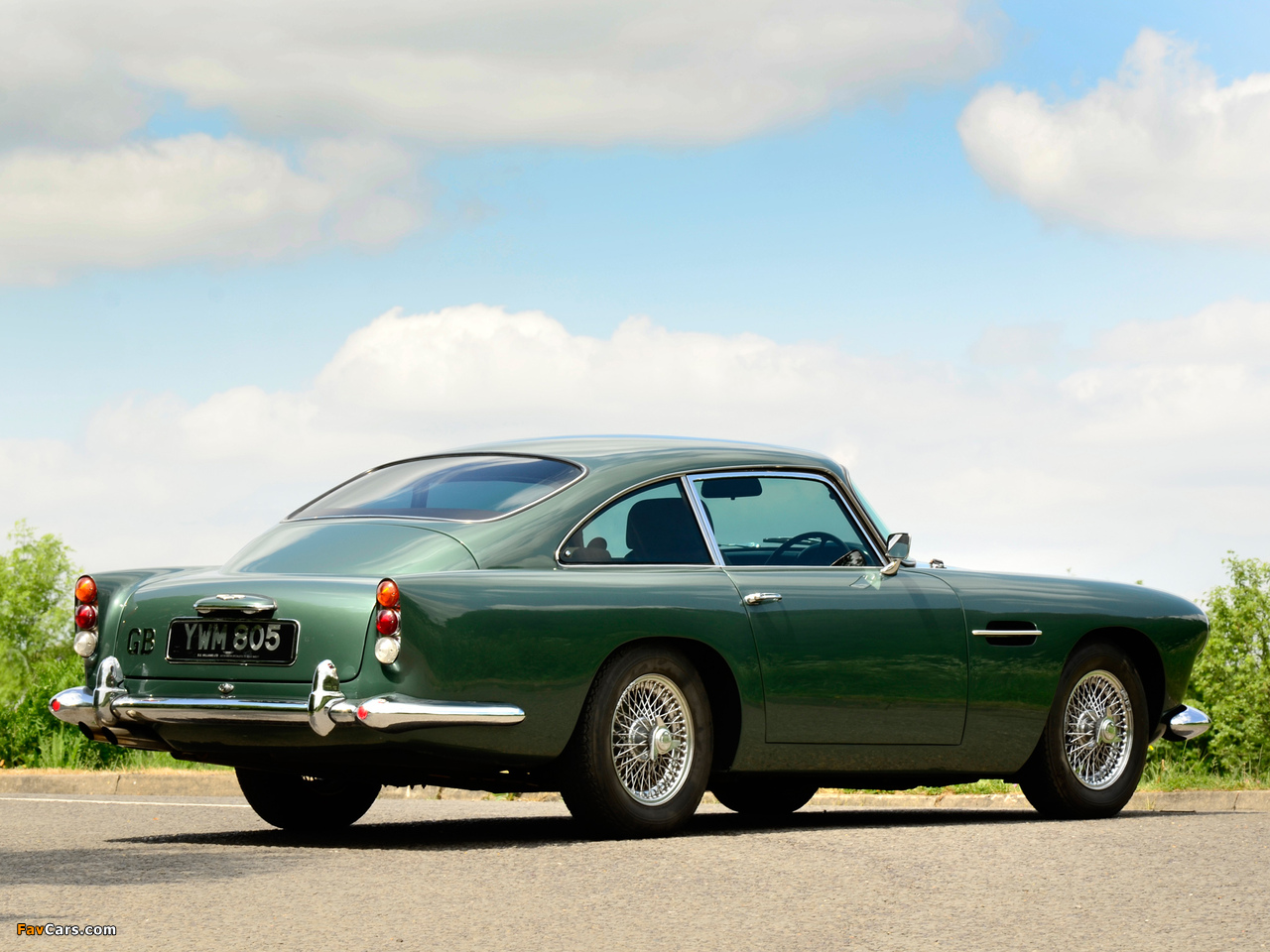 Aston Martin DB4 UK-spec IV (1961–1962) pictures (1280 x 960)