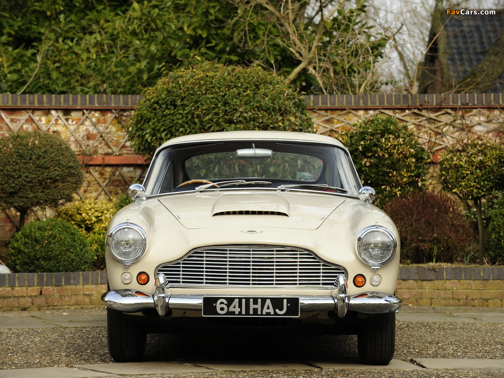 Photos of Aston Martin DB4 UK-spec IV (1961–1962) (1024 x 768)