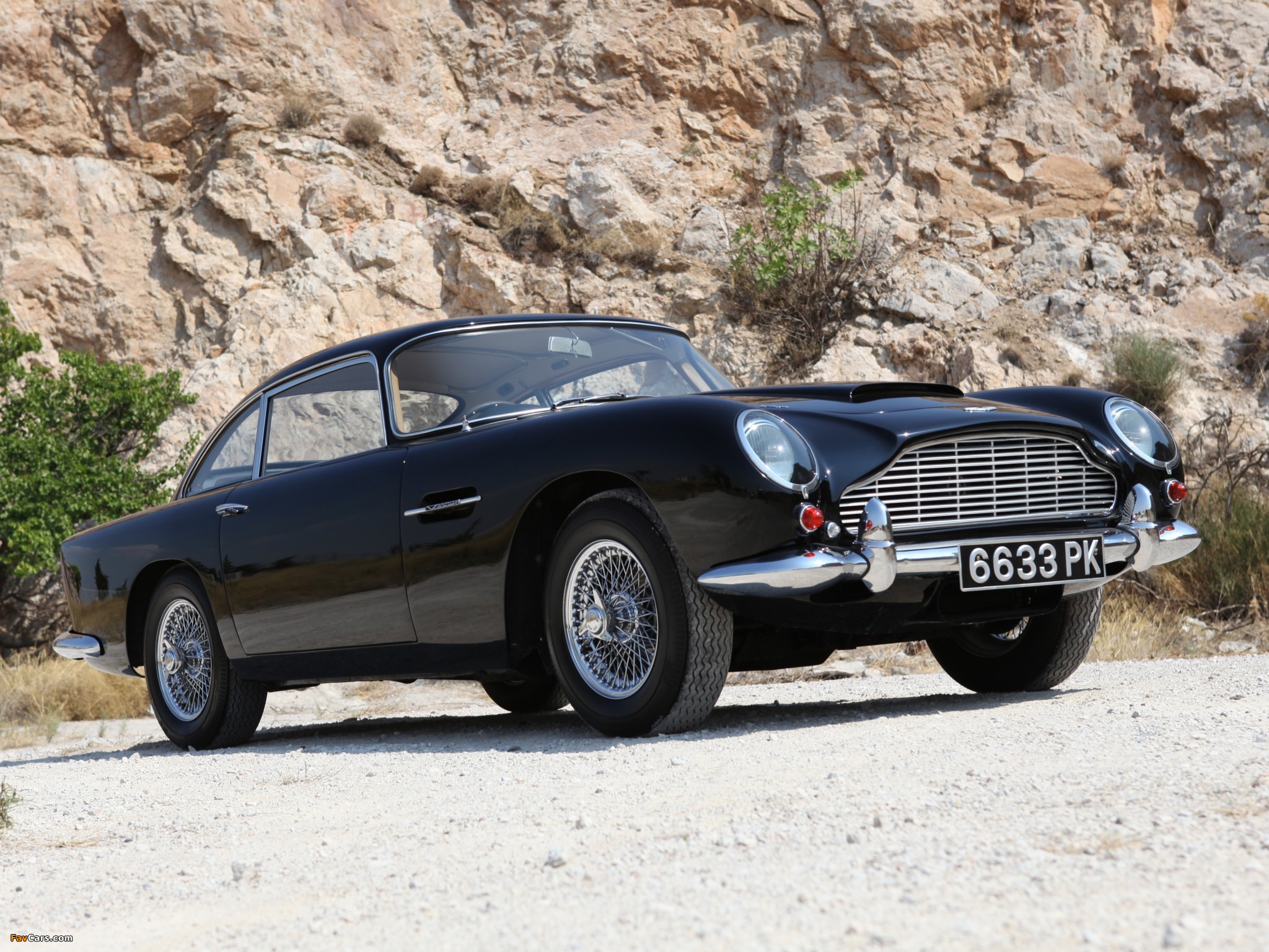 Photos of Aston Martin DB4 Vantage V (1962–1963) (2048 x 1536)