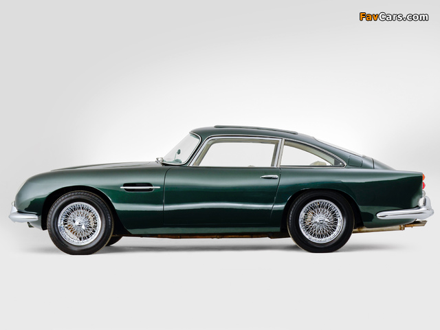 Pictures of Aston Martin DB4 Vantage UK-spec IV (1961–1962) (640 x 480)