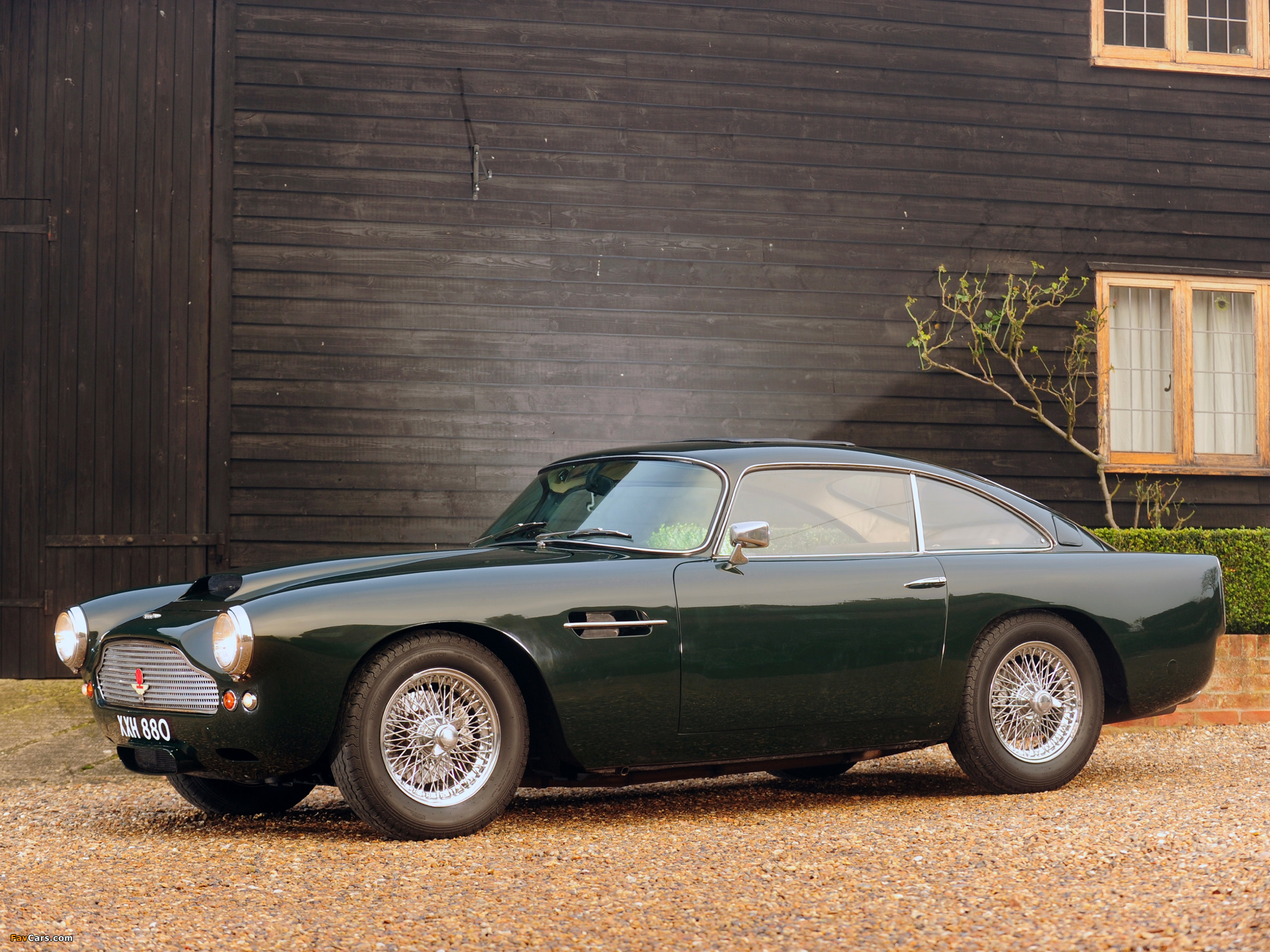 Aston Martin DB4 UK-spec (1958–1961) wallpapers (2048 x 1536)