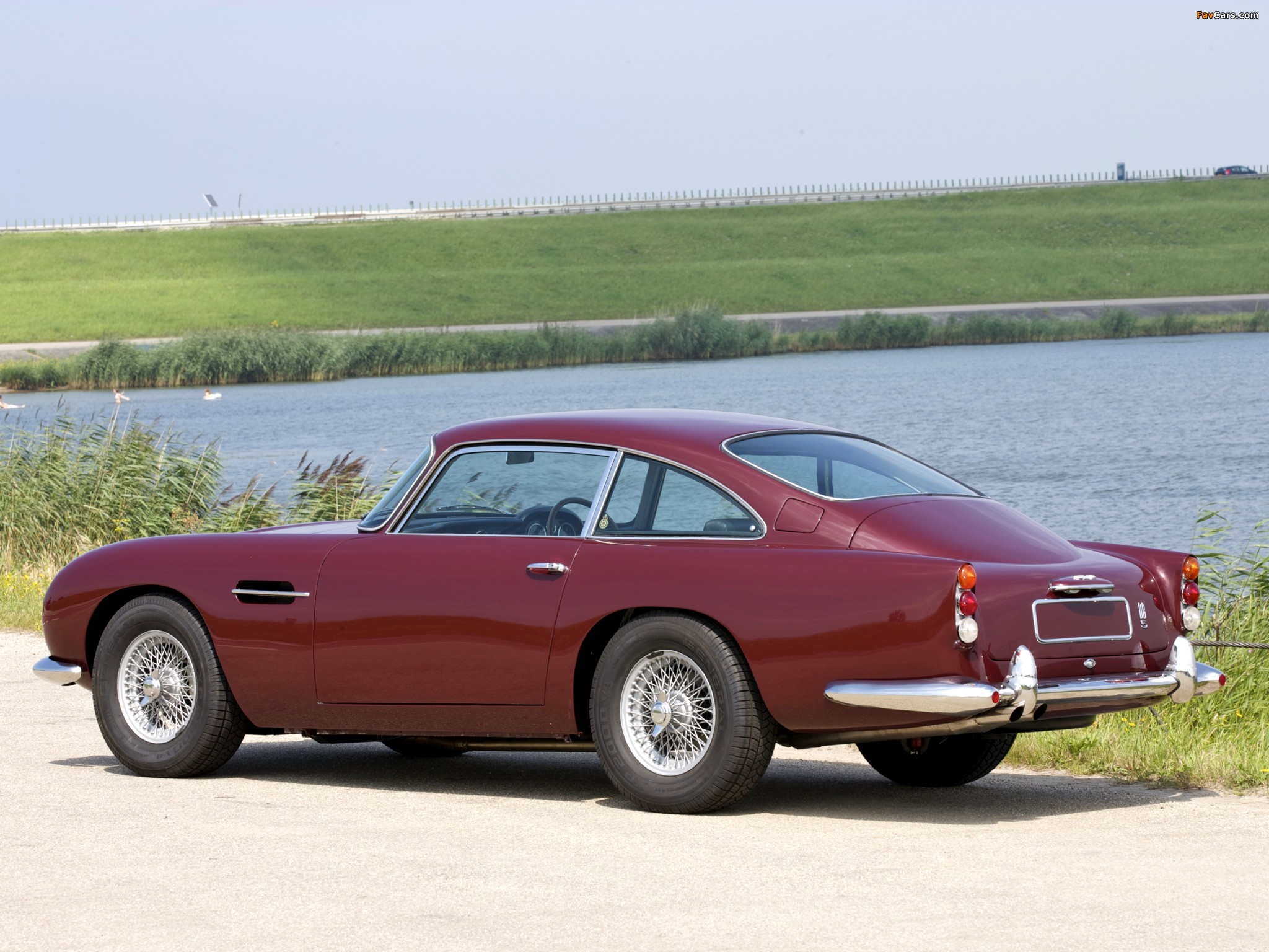Aston Martin DB5 UK-spec (1963–1965) images (2048 x 1536)