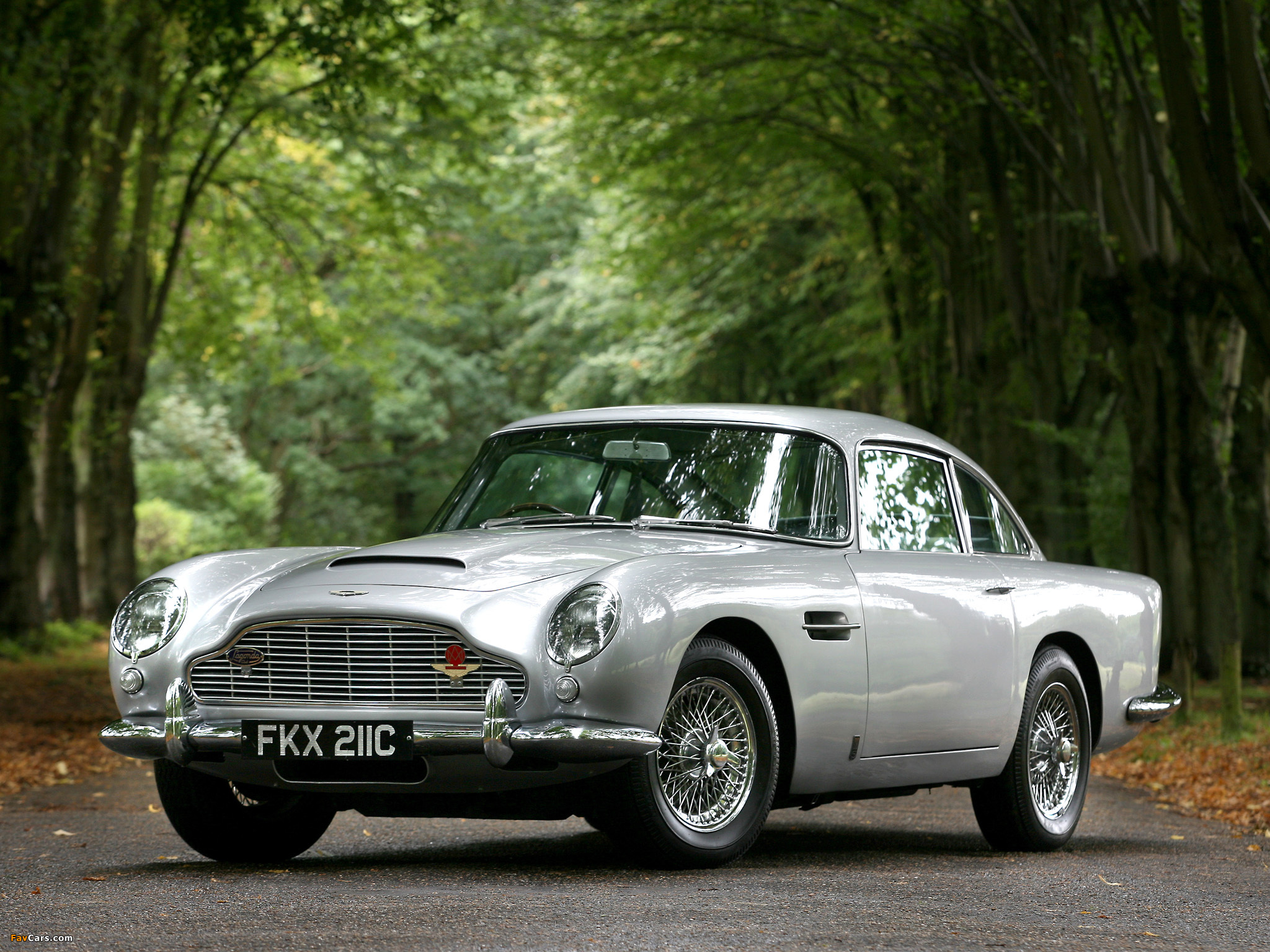 Aston Martin DB5 UK-spec (1963–1965) images (2048 x 1536)