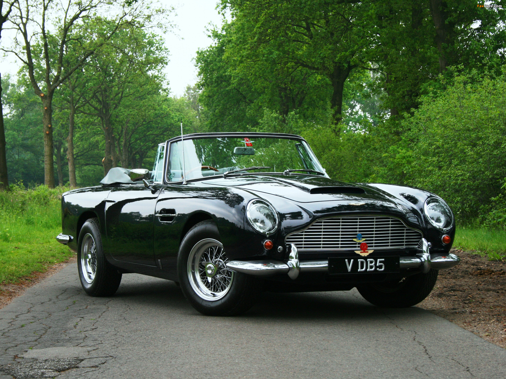 Aston Martin DB5 Vantage Convertible (1963–1965) photos (2048 x 1536)