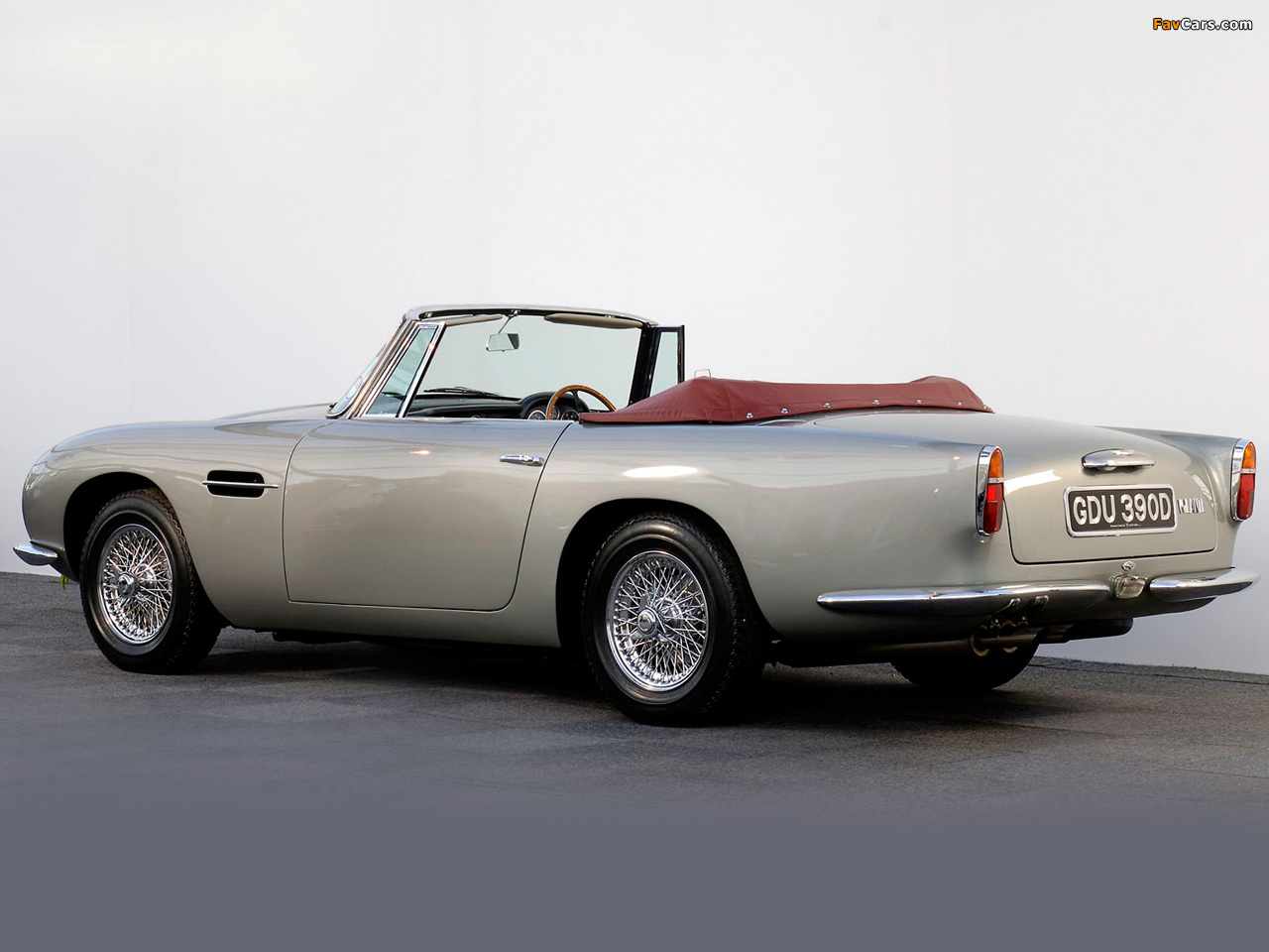 Aston Martin DB5 Volante (1963–1965) photos (1280 x 960)