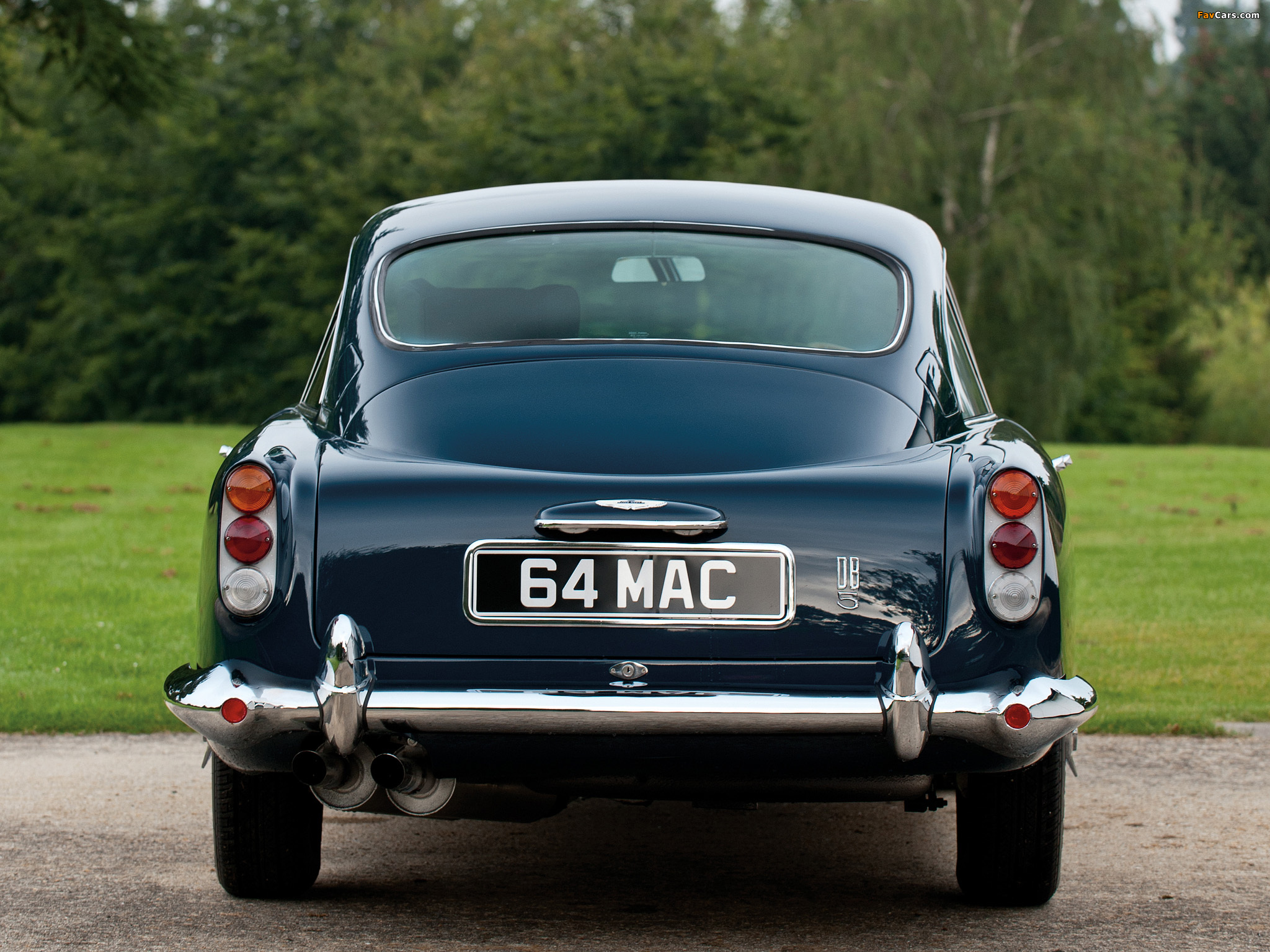 Aston Martin DB5 UK-spec (1963–1965) pictures (2048 x 1536)