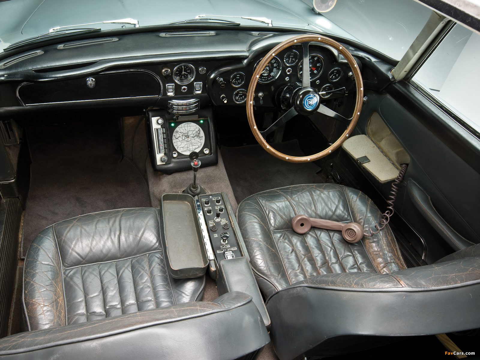 Aston Martin DB5 James Bond Edition (1964) photos (1600 x 1200)
