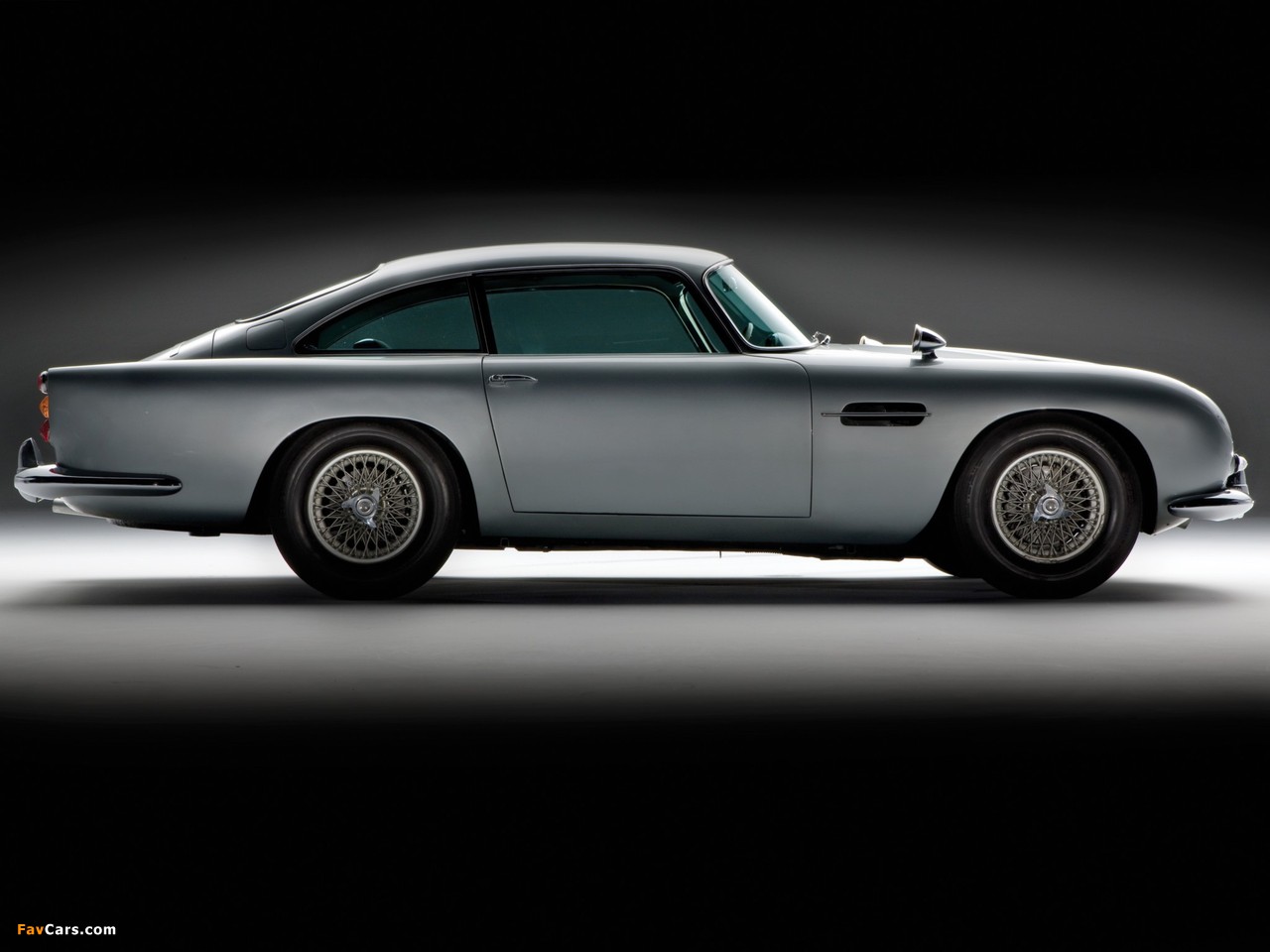 Aston Martin DB5 James Bond Edition (1964) wallpapers (1280 x 960)
