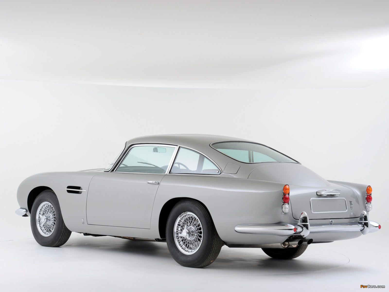 Images of Aston Martin DB5 UK-spec (1963–1965) (1600 x 1200)