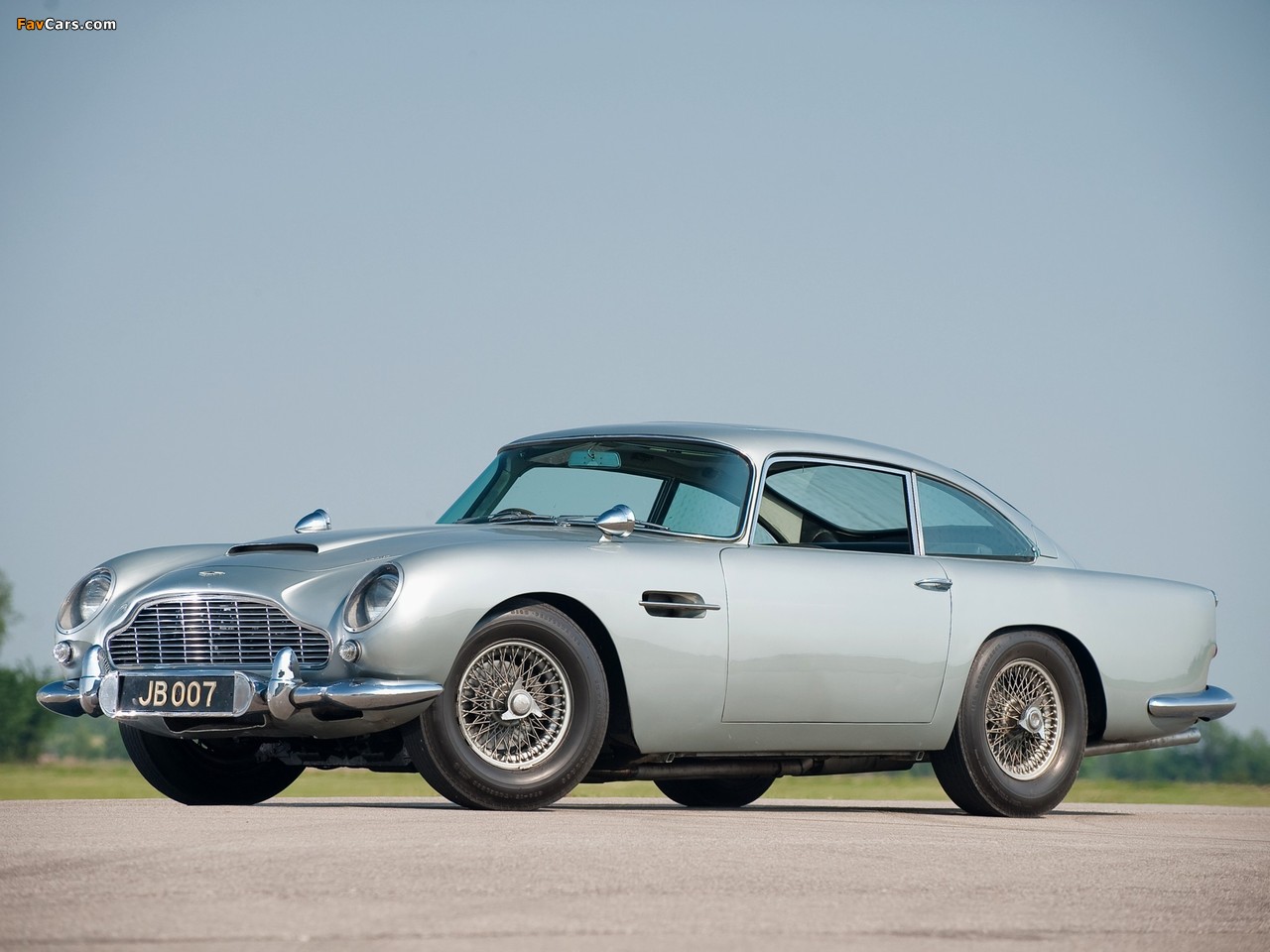 Photos of Aston Martin DB5 James Bond Edition (1964) (1280 x 960)
