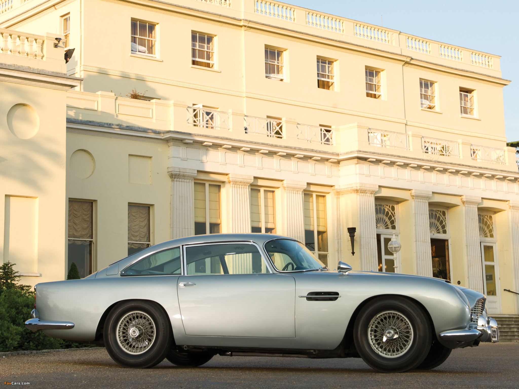 Pictures of Aston Martin DB5 James Bond Edition (1964) (2048 x 1536)