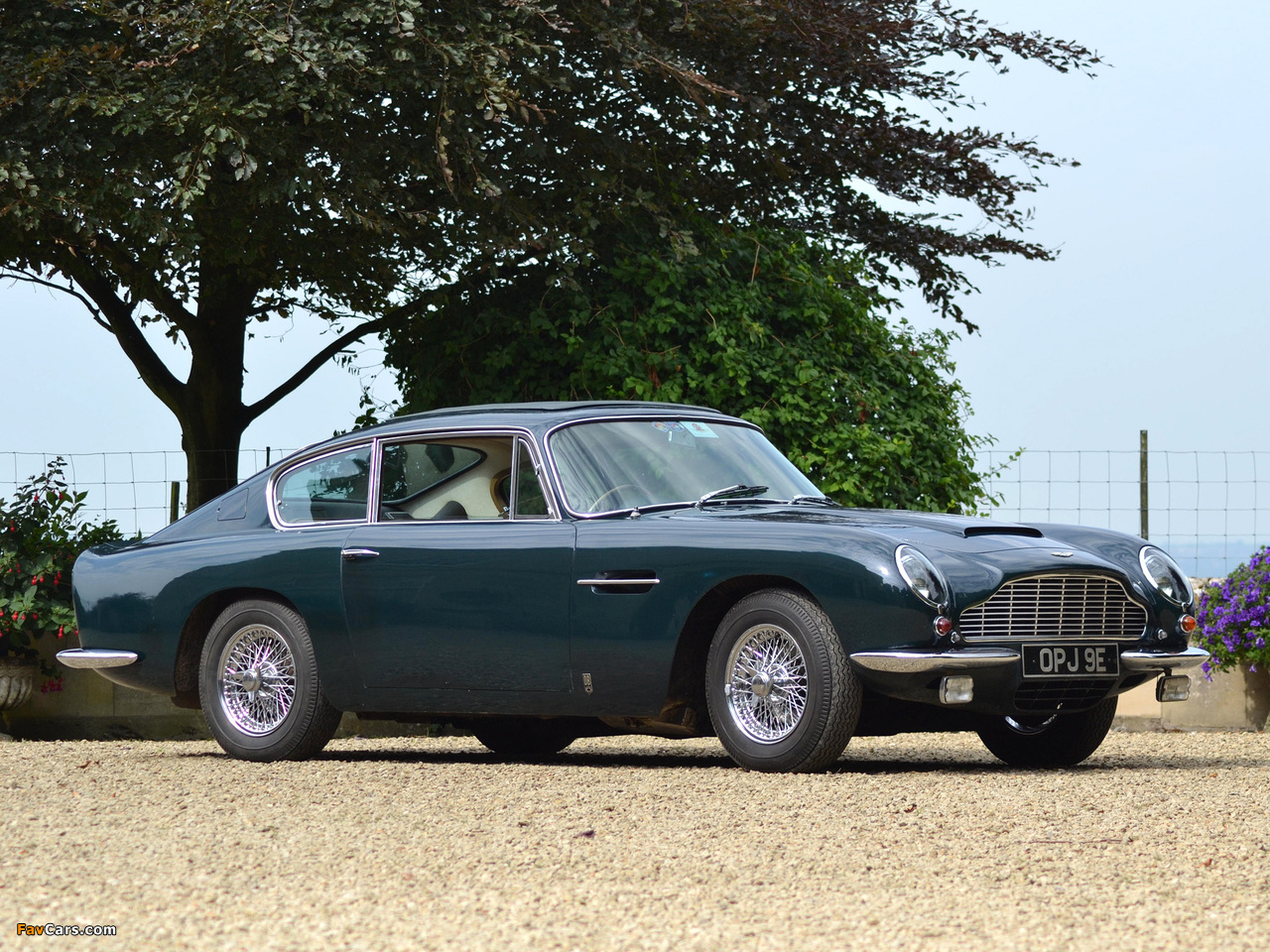 Aston Martin DB6 UK-spec (1965–1969) images (1280 x 960)
