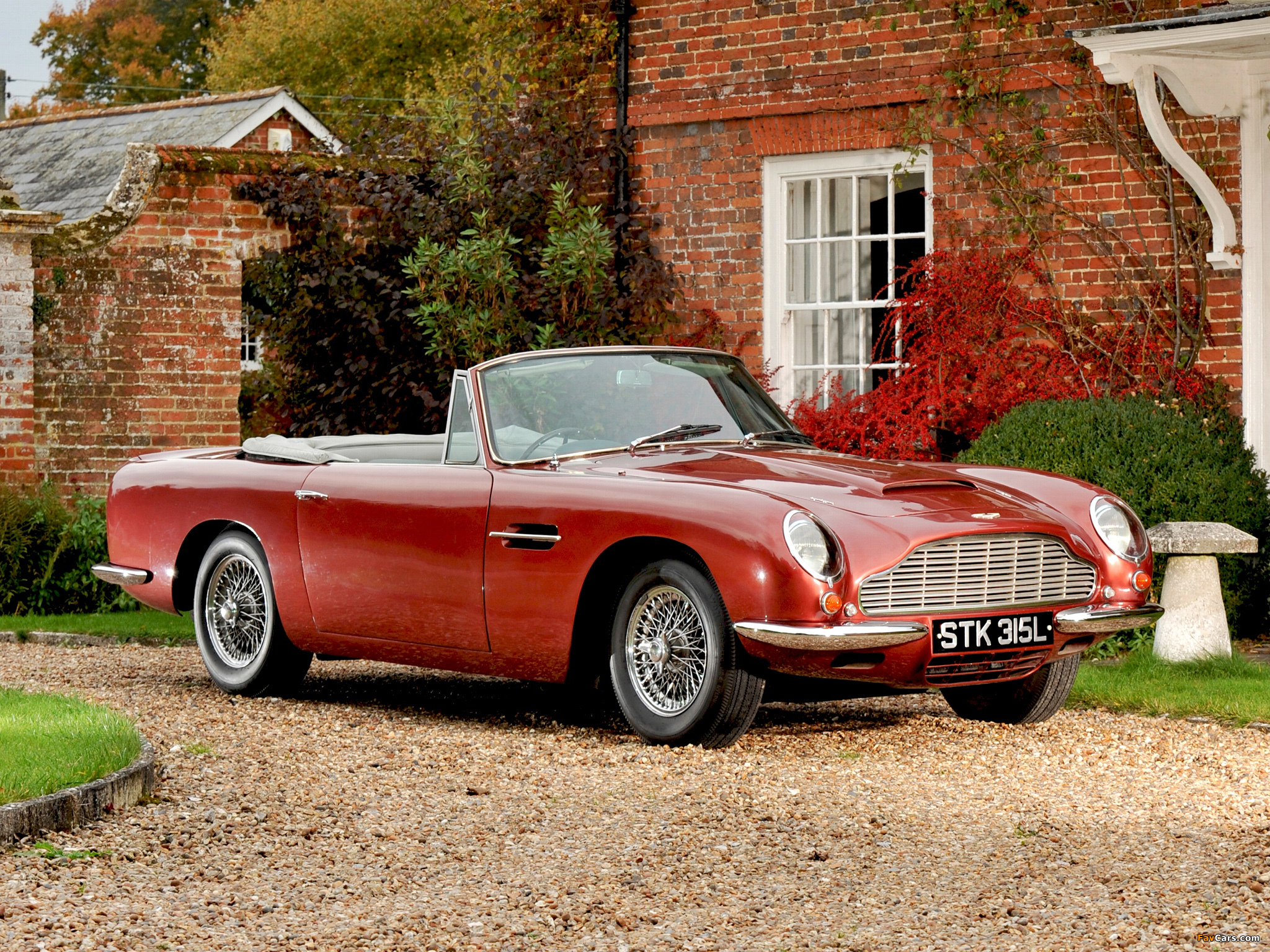 Aston Martin DB6 Volante UK-spec (1965–1969) images (2048 x 1536)