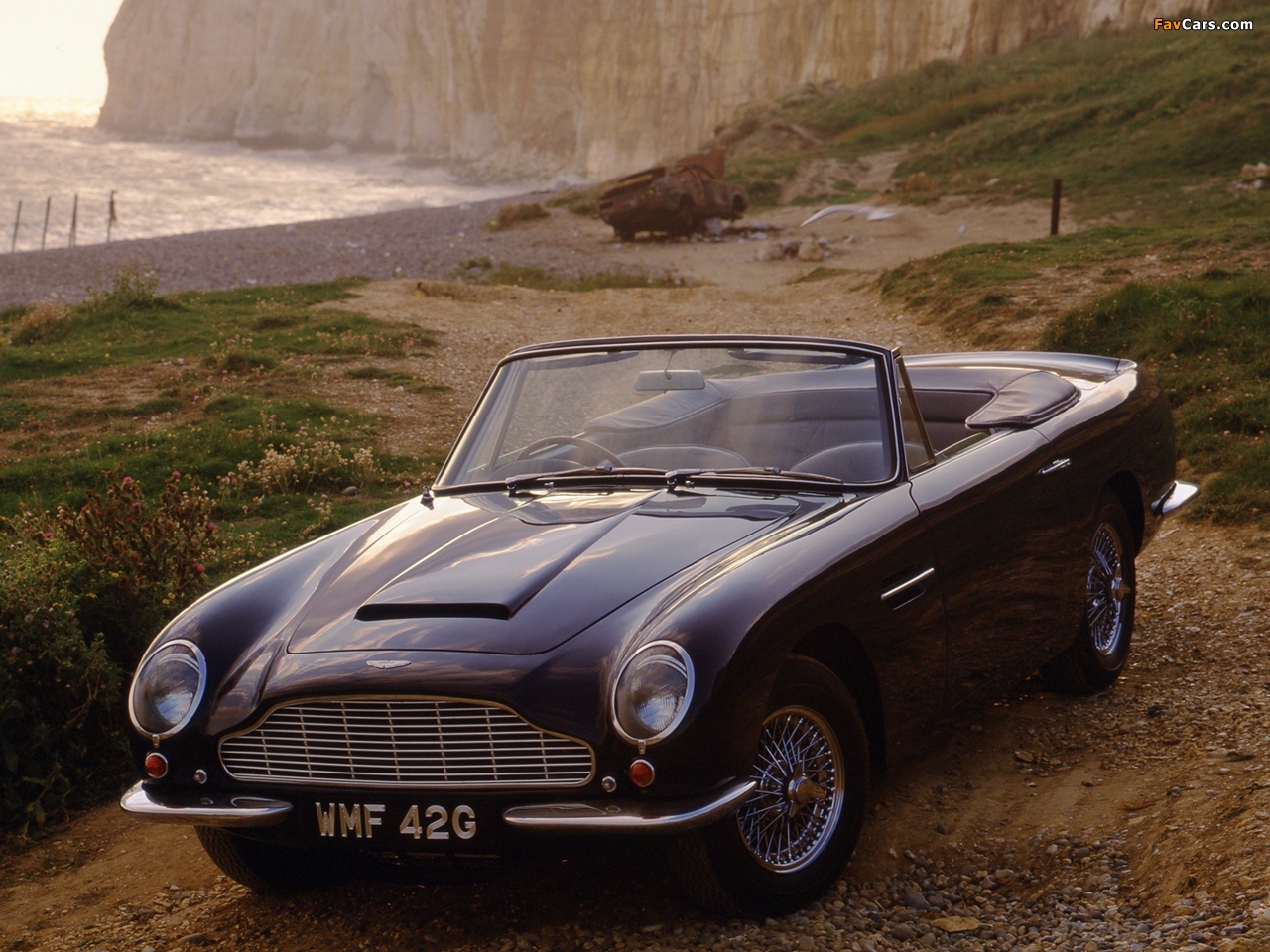 Aston Martin DB6 Volante UK-spec (1965–1969) photos (1280 x 960)