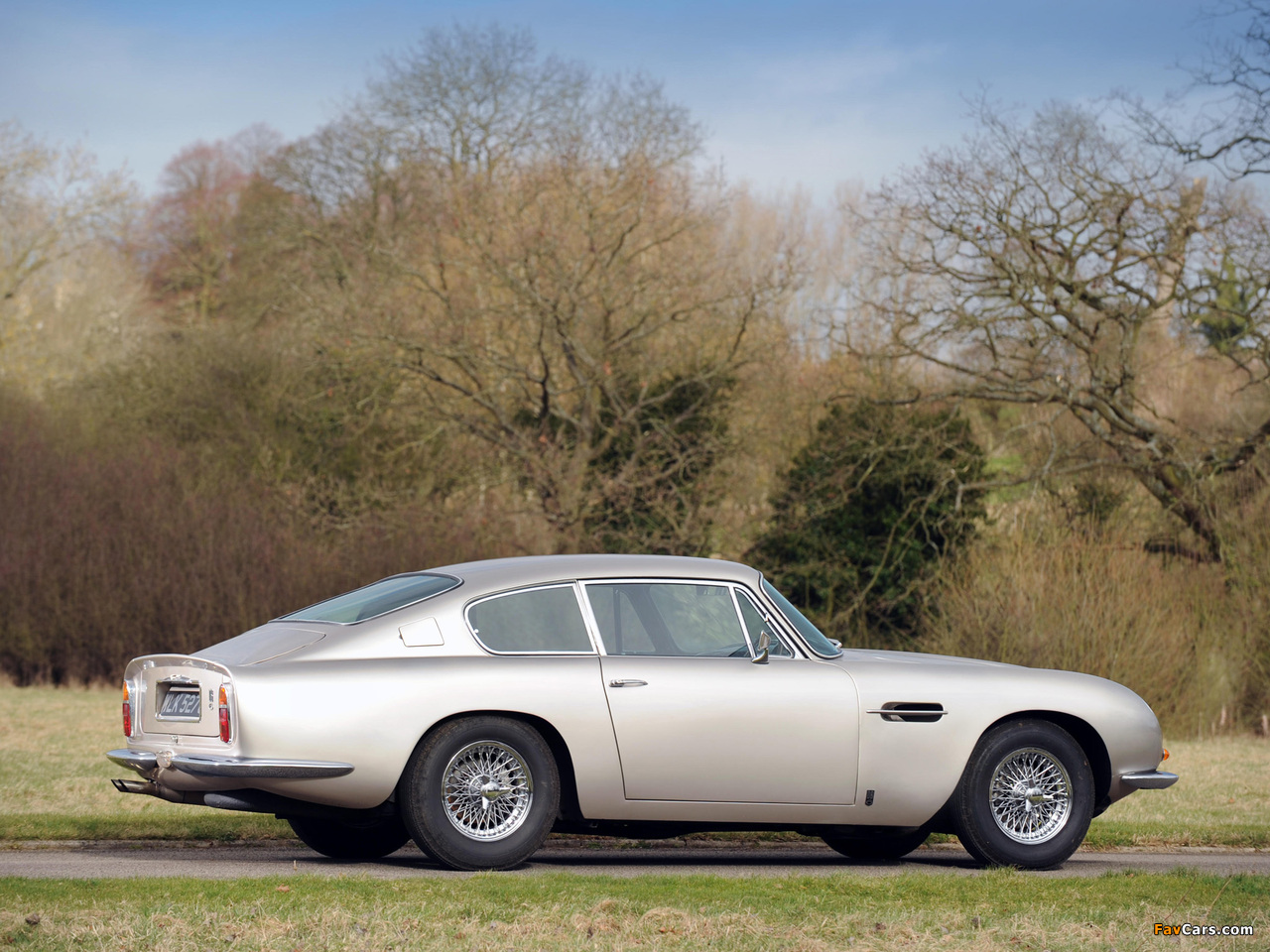 Aston Martin DB6 UK-spec (1965–1969) photos (1280 x 960)