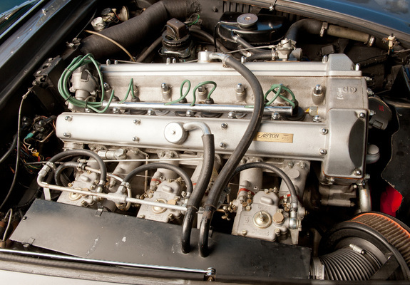 Images of Aston Martin DB6 Vantage (1965–1970)