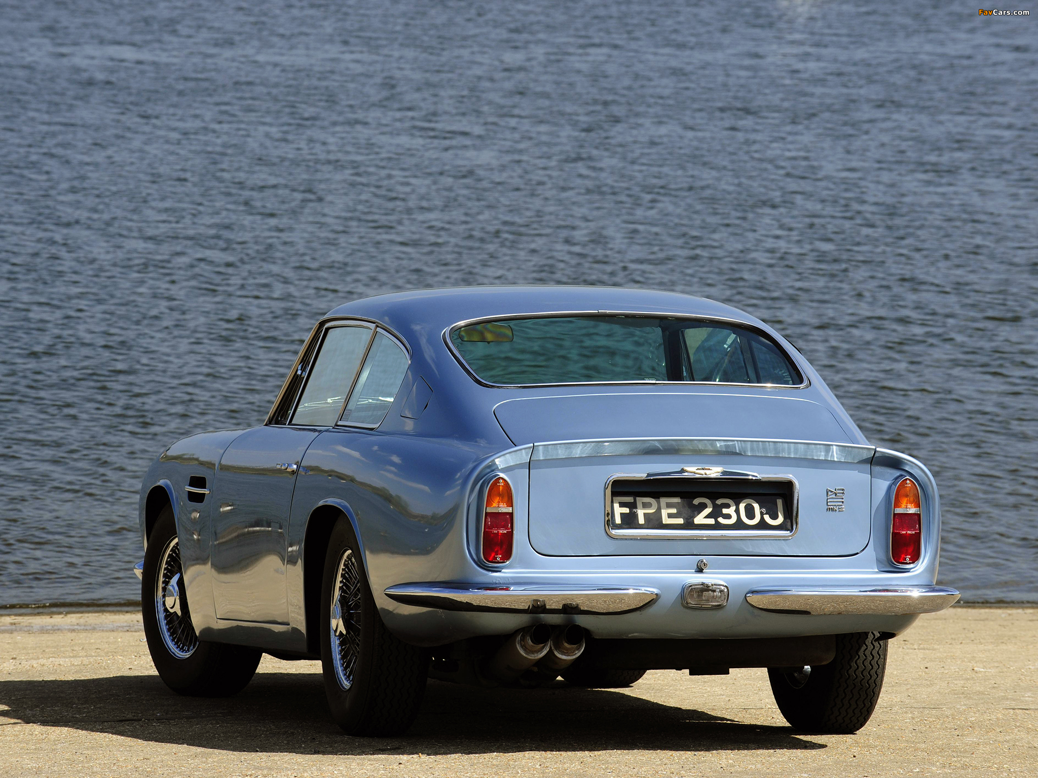 Aston Martin DB6 UK-spec (MkII) 1969–71 wallpapers (2048 x 1536)