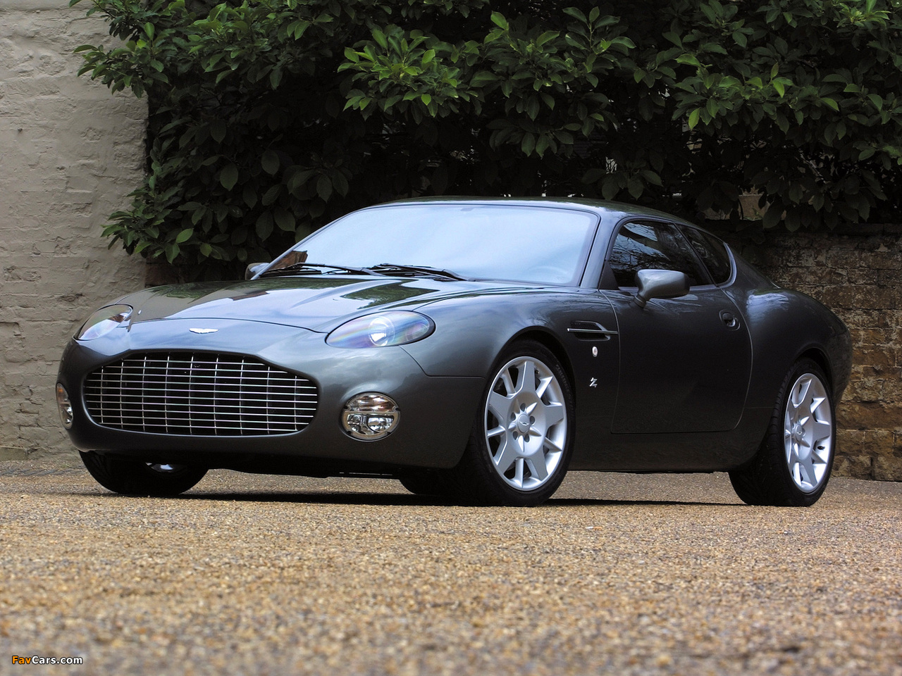 Pictures of Aston Martin DB7 Zagato (2002–2003) (1280 x 960)