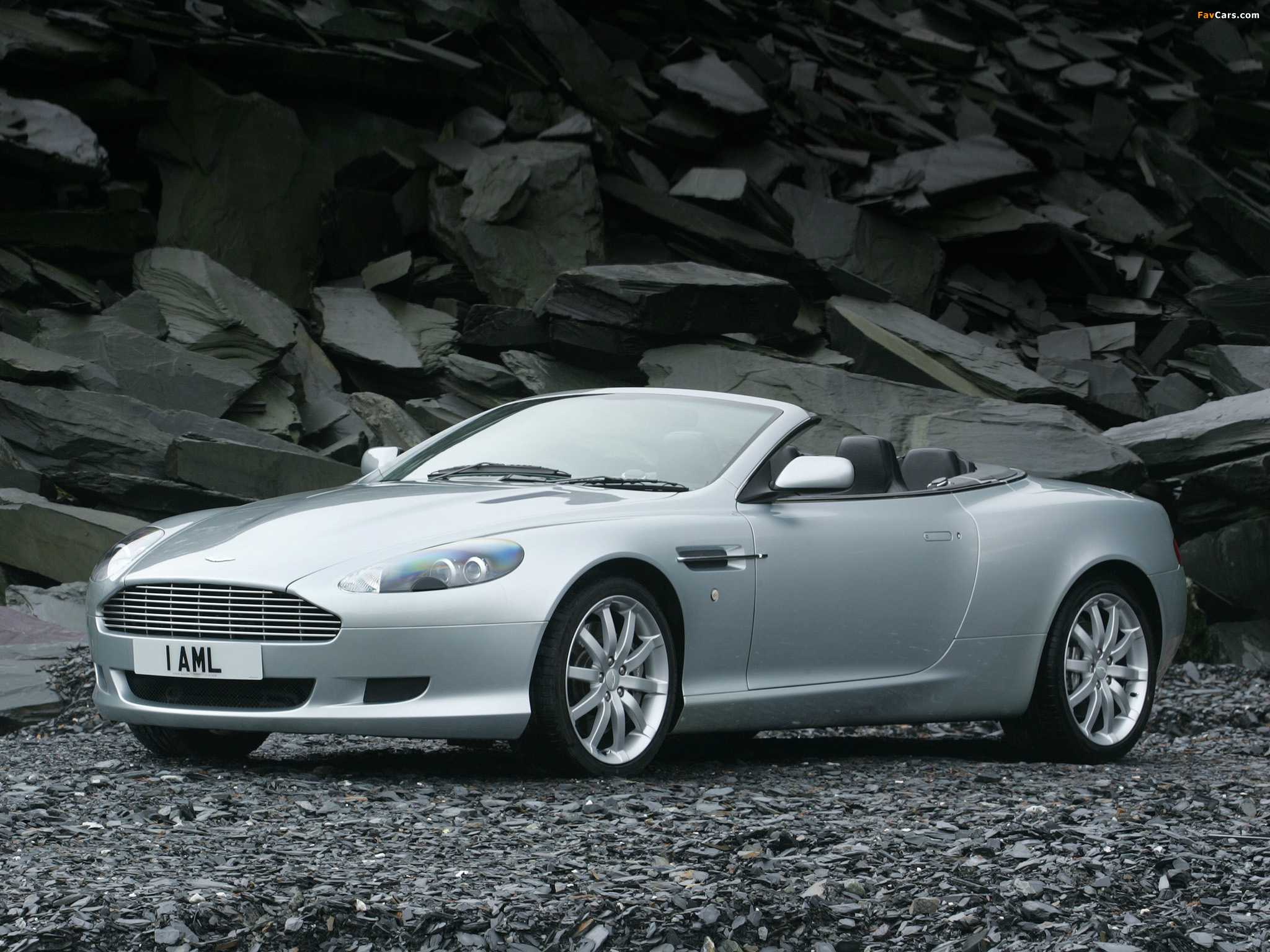 Aston Martin DB9 Volante (2004–2008) images (2048 x 1536)