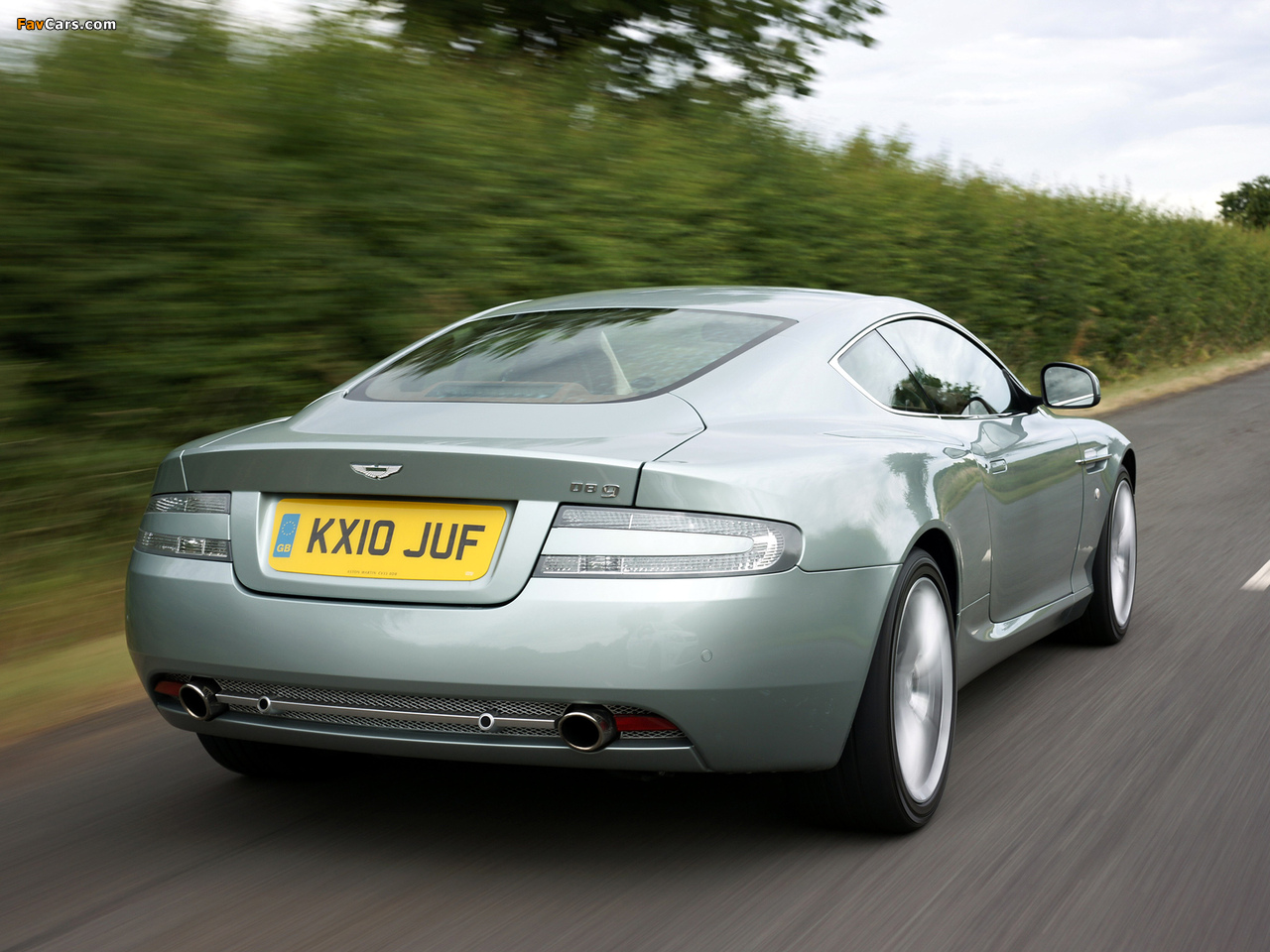 Aston Martin DB9 UK-spec (2010–2012) photos (1280 x 960)