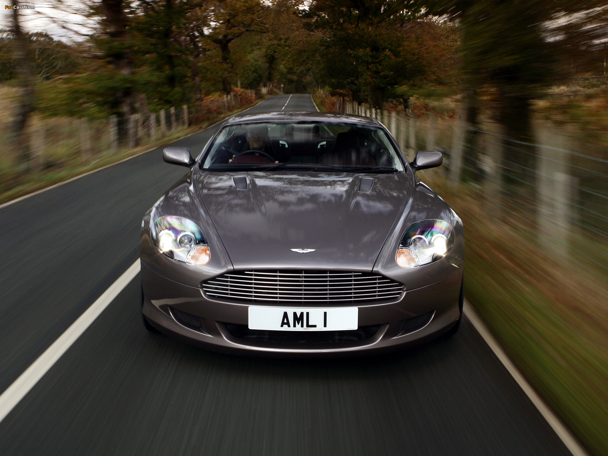 Images of Aston Martin DB9 (2004–2008) (2048 x 1536)