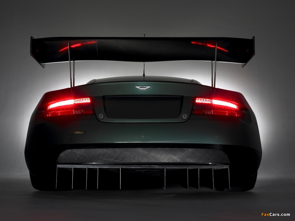 Images of Aston Martin DBR9 (2005–2006) (1024 x 768)