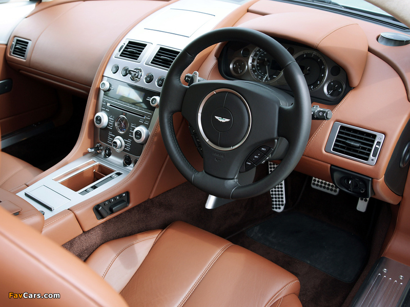 Images of Aston Martin DB9 UK-spec (2010–2012) (800 x 600)