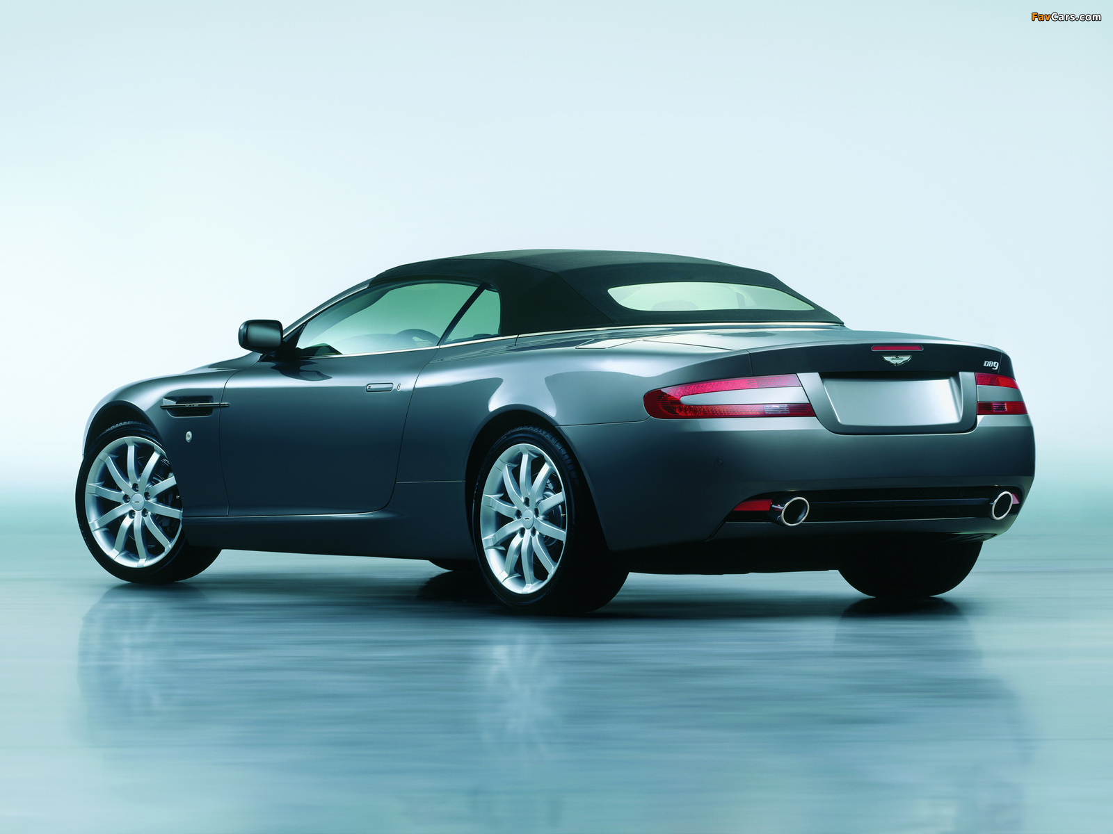 Photos of Aston Martin DB9 Volante (2004–2008) (1600 x 1200)