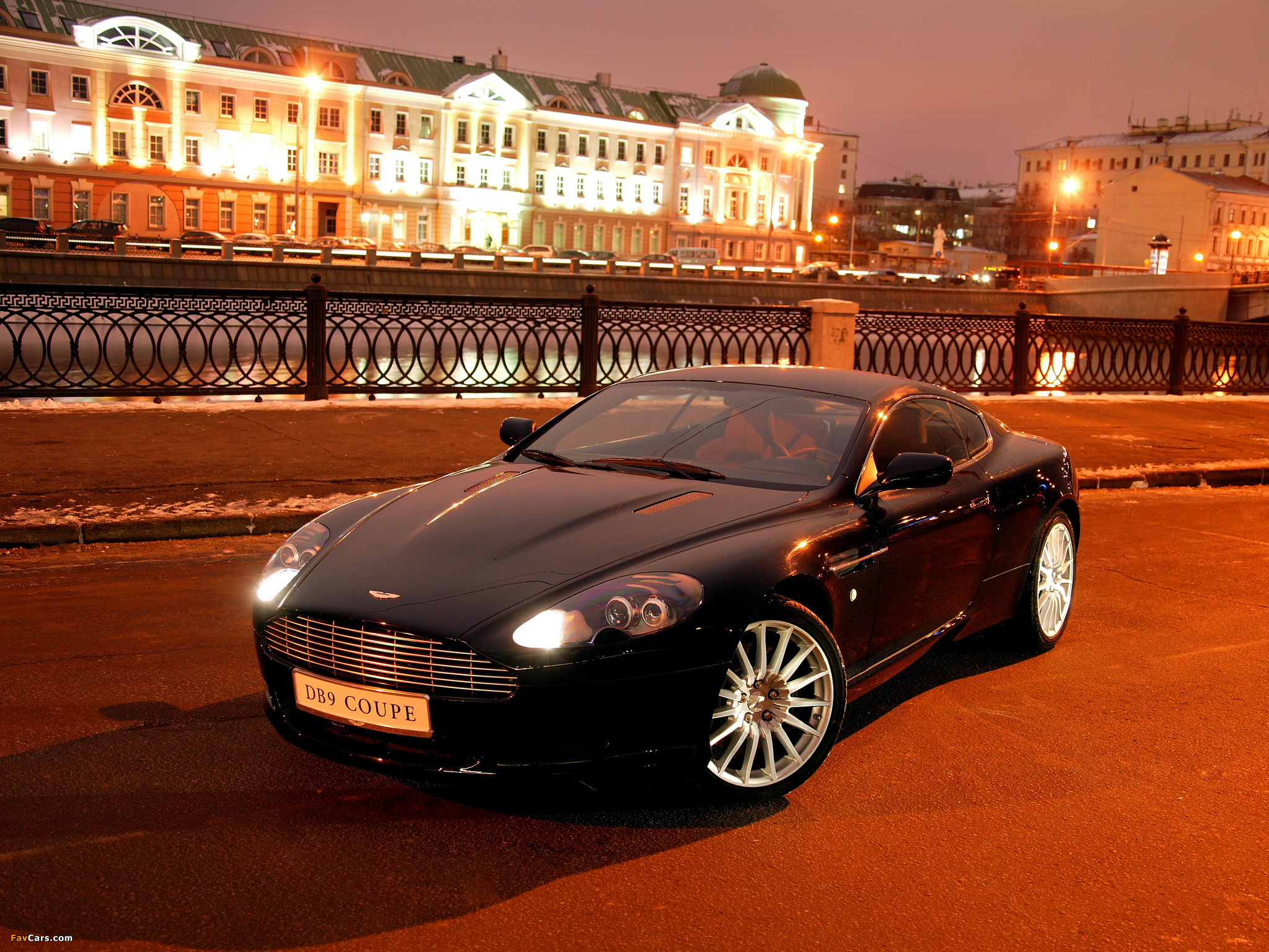 Pictures of Aston Martin DB9 (2004–2008) (2048 x 1536)