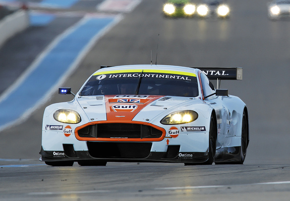 Pictures of Aston Martin DBR9 Gulf Oil Livery (2008)