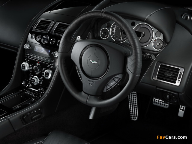 Pictures of Aston Martin DB9 Carbon Black (2010) (640 x 480)