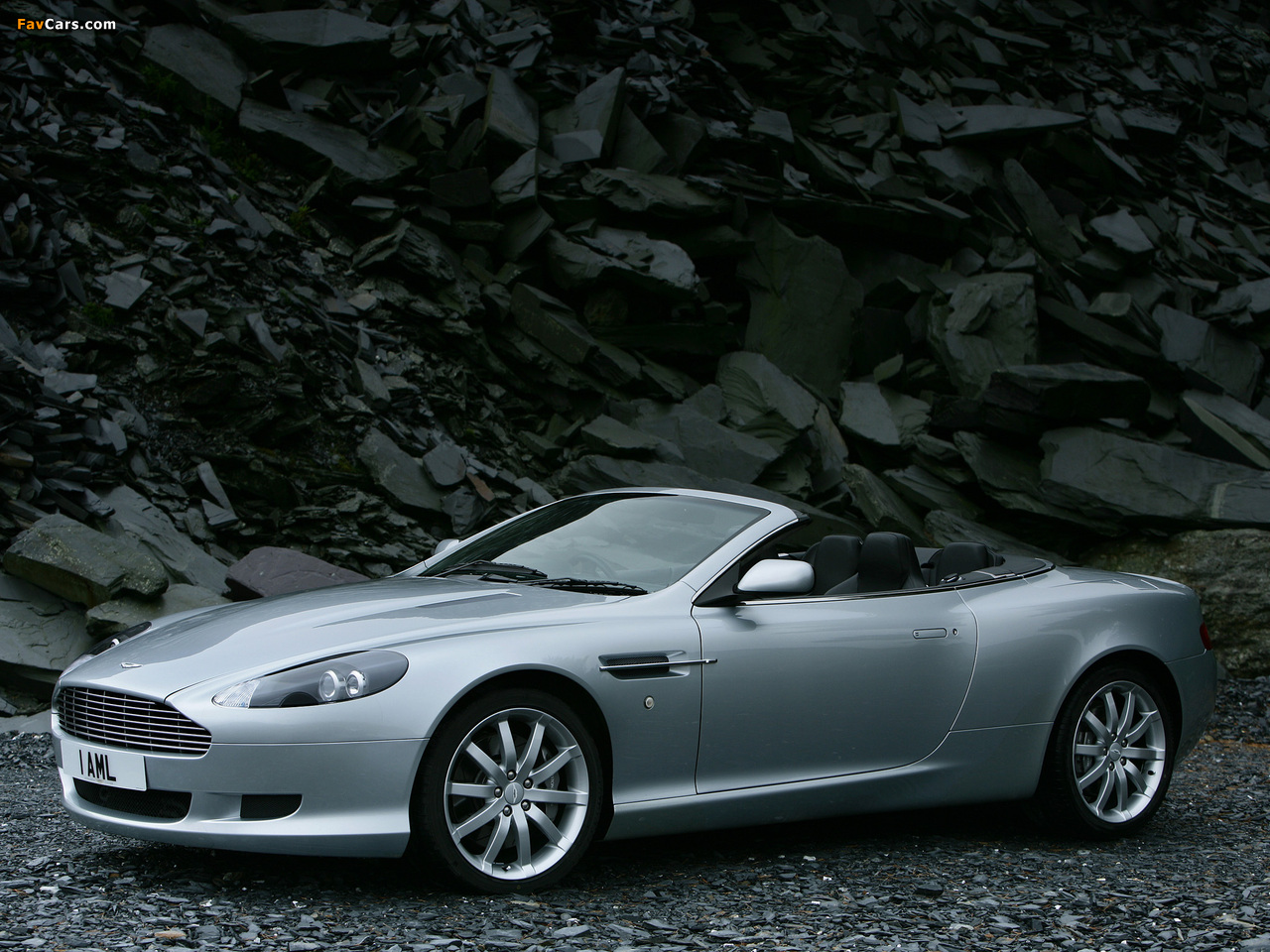 Pictures of Aston Martin DB9 Volante (2004–2008) (1280 x 960)