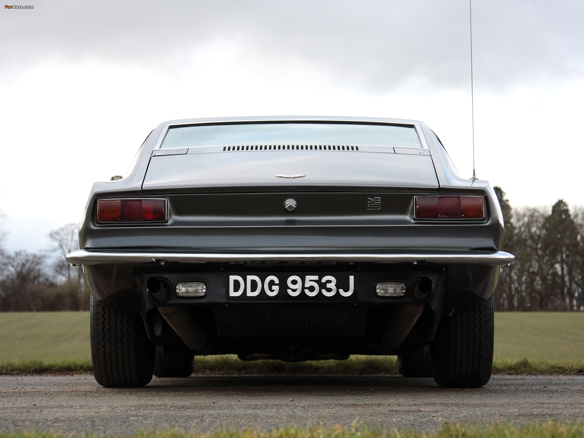 Aston Martin DBS V8 (1970–1972) images (2048 x 1536)