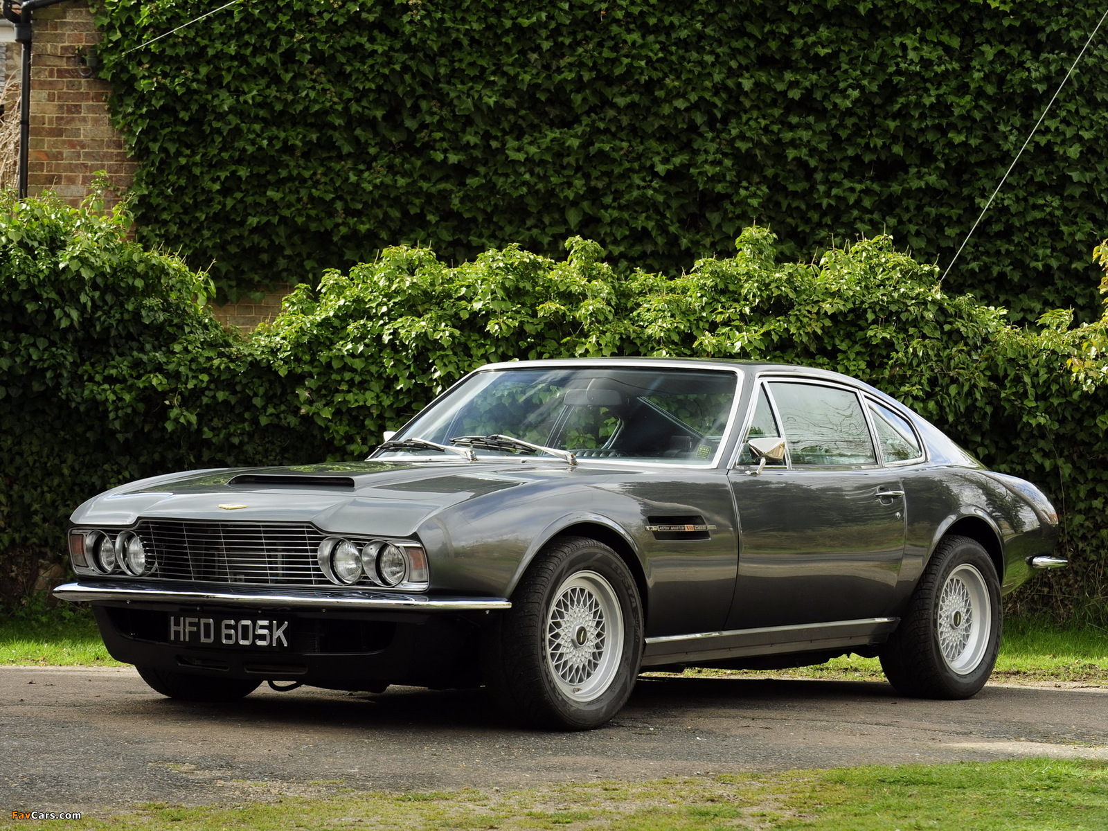 Aston Martin DBS V8 (1970–1972) images (1600 x 1200)