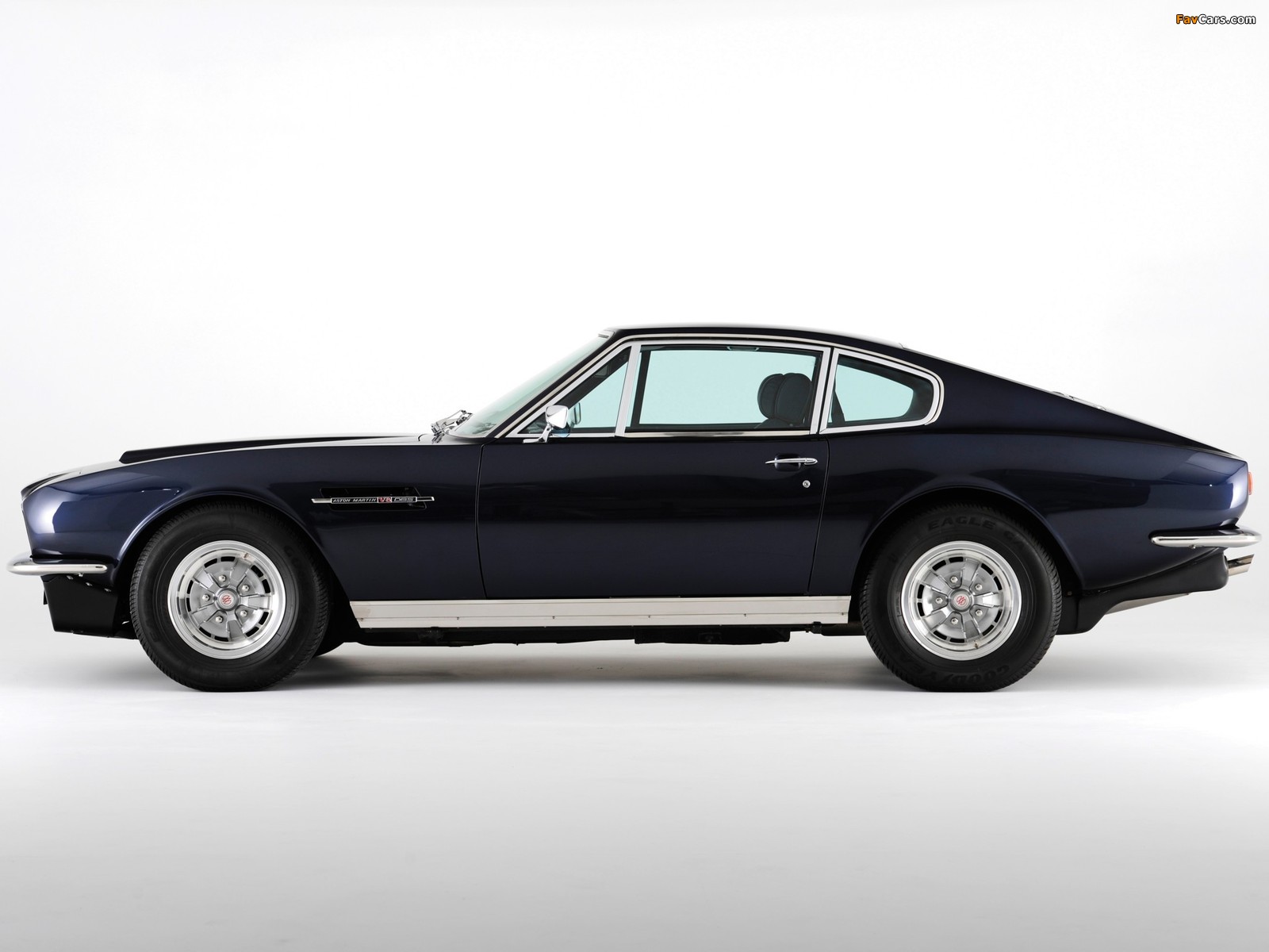 Aston Martin DBS V8 (1970–1972) photos (1600 x 1200)