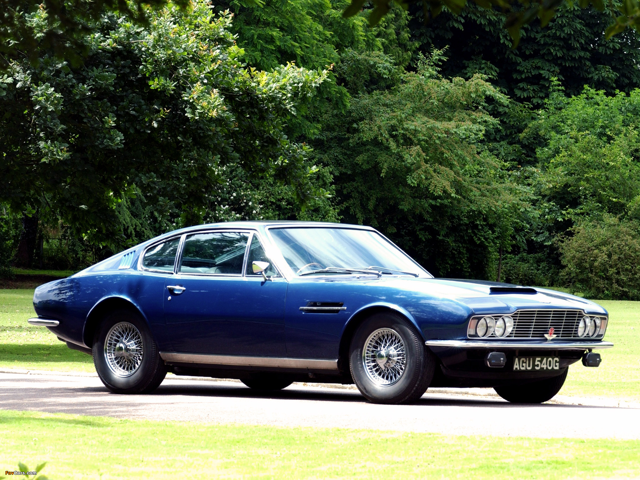 Photos of Aston Martin DBS Vantage (1967–1972) (2048 x 1536)