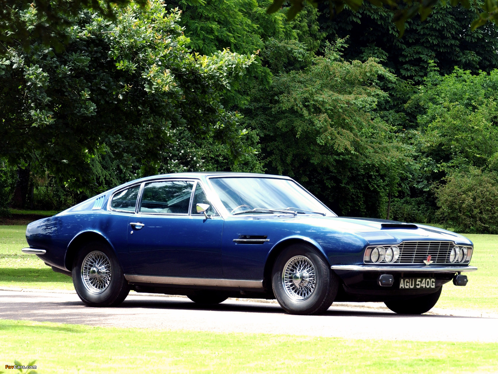 Photos of Aston Martin DBS Vantage (1967–1972) (1600 x 1200)