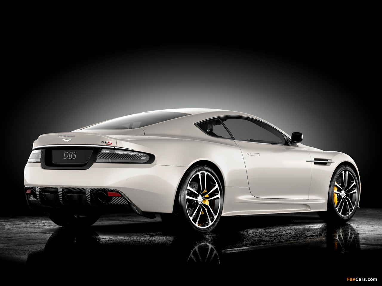 Pictures of Aston Martin DBS Ultimate (2012) (1280 x 960)