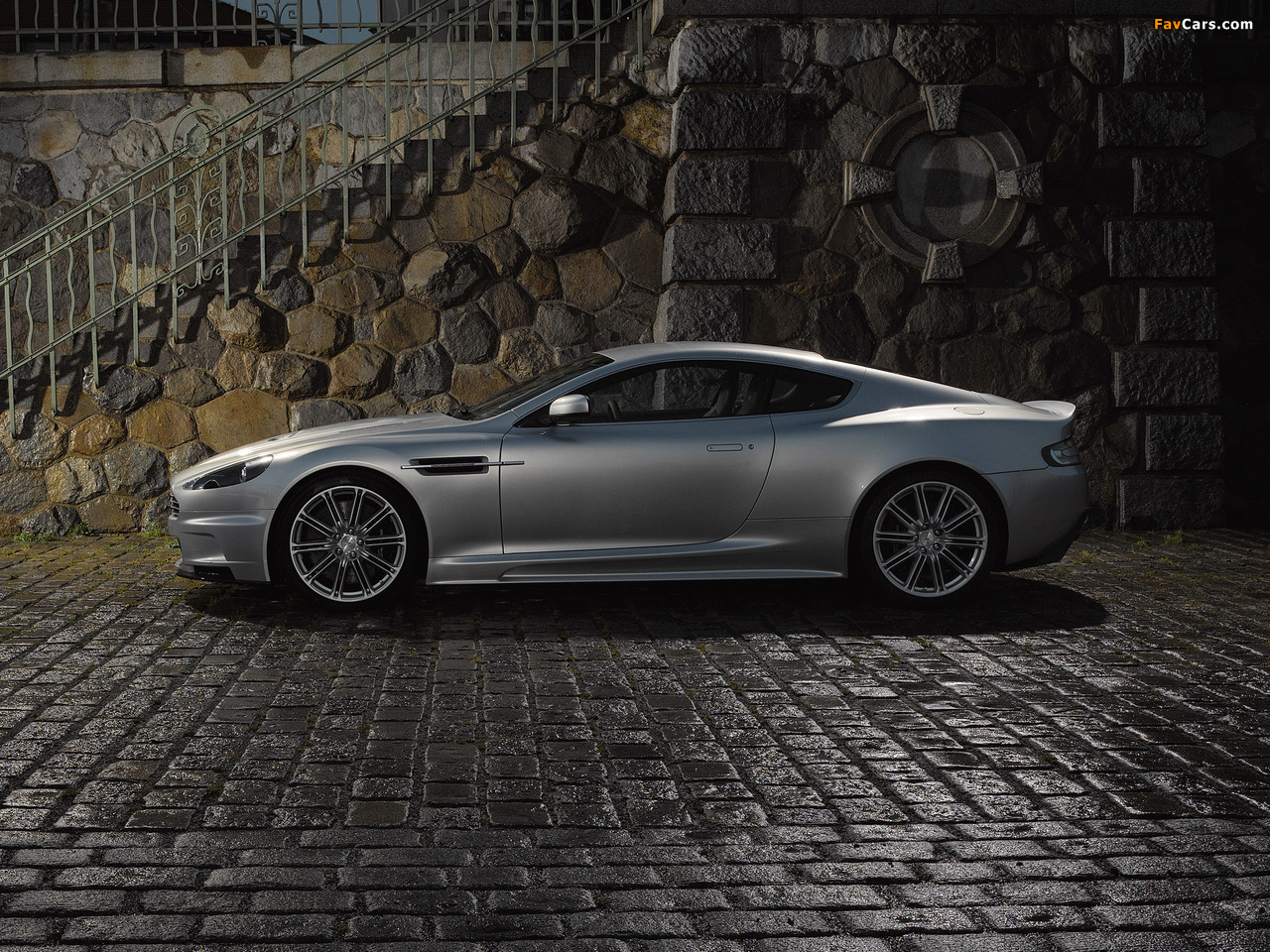 Aston Martin DBS (2008–2012) wallpapers (1280 x 960)