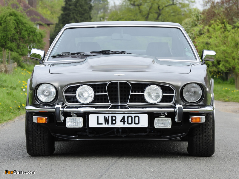 Images of Aston Martin Lagonda V8 Saloon (1974–1976) (800 x 600)