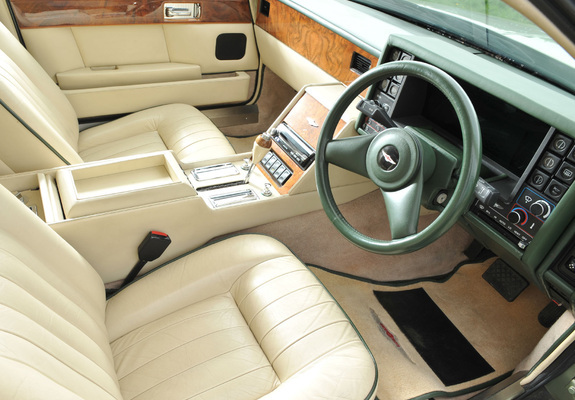 Pictures of Aston Martin Lagonda (1987–1990)