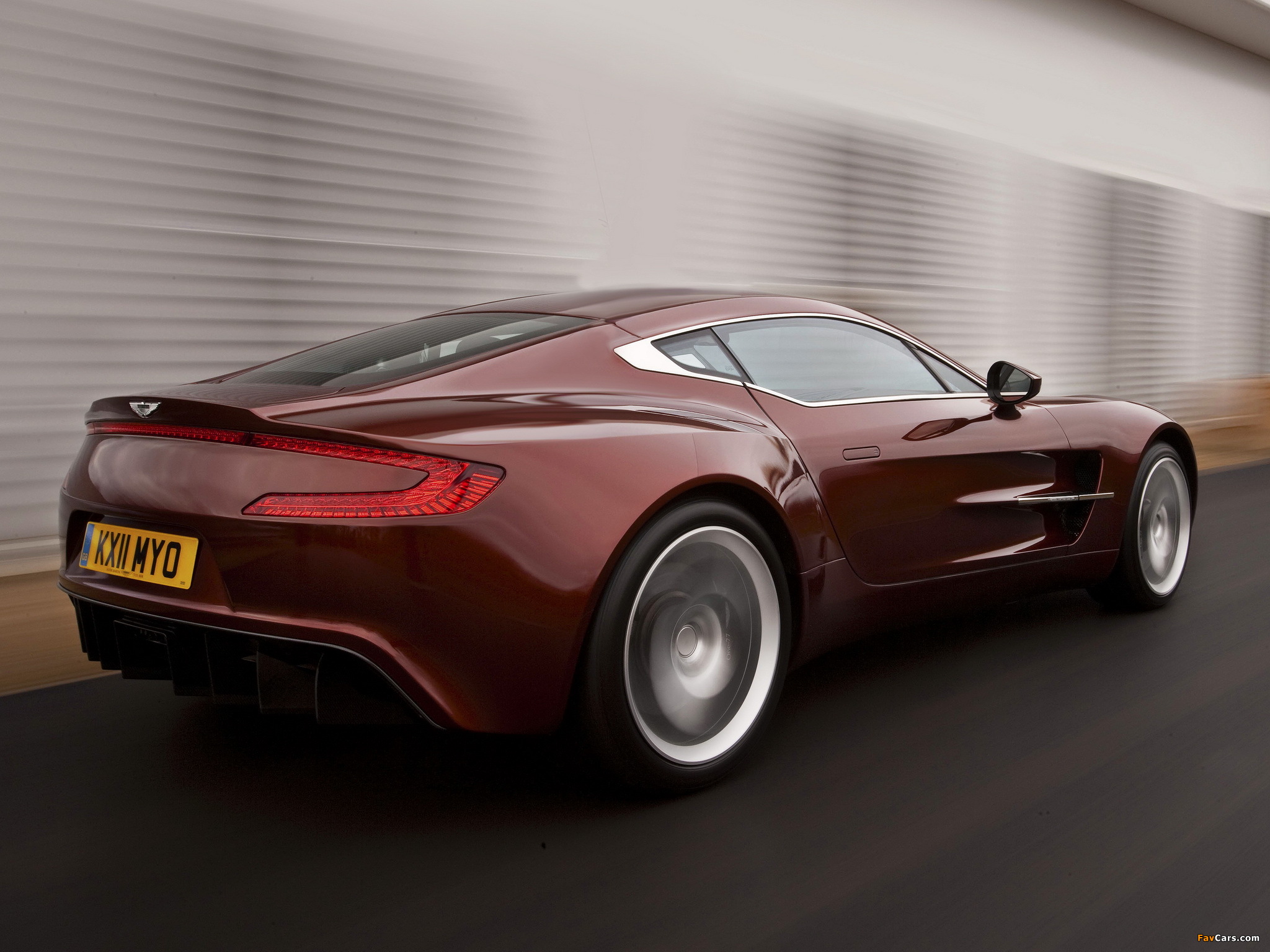 Images of Aston Martin One-77 (2009–2012) (2048 x 1536)