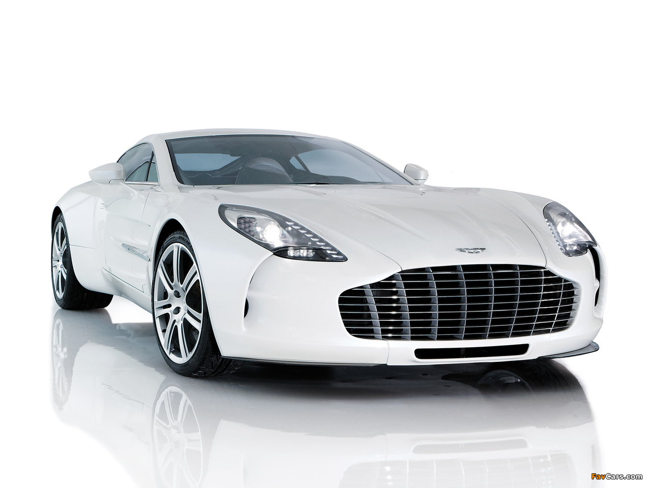 Images of Aston Martin One-77 (2009–2012) (1280 x 960)