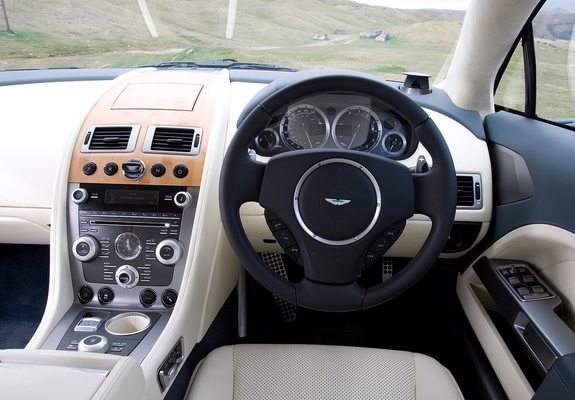 Aston Martin Rapide UK-spec 2010–13 wallpapers