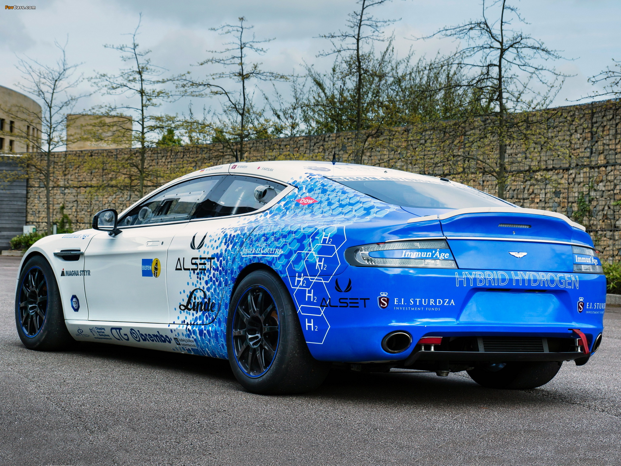 Aston Martin Hybrid Hydrogen Rapide S 2013 images (2048 x 1536)