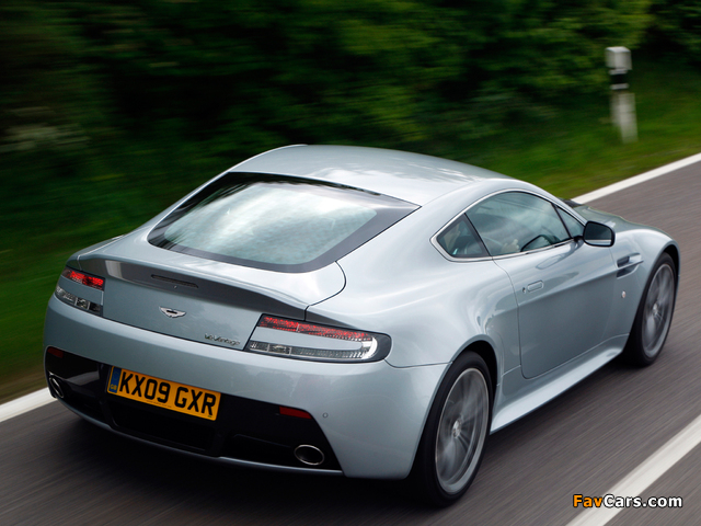 Images of Aston Martin V12 Vantage (2009) (640 x 480)