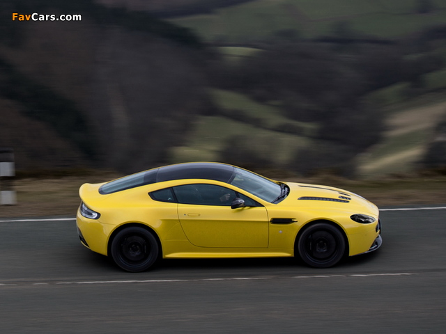 Photos of Aston Martin V12 Vantage S 2013 (640 x 480)