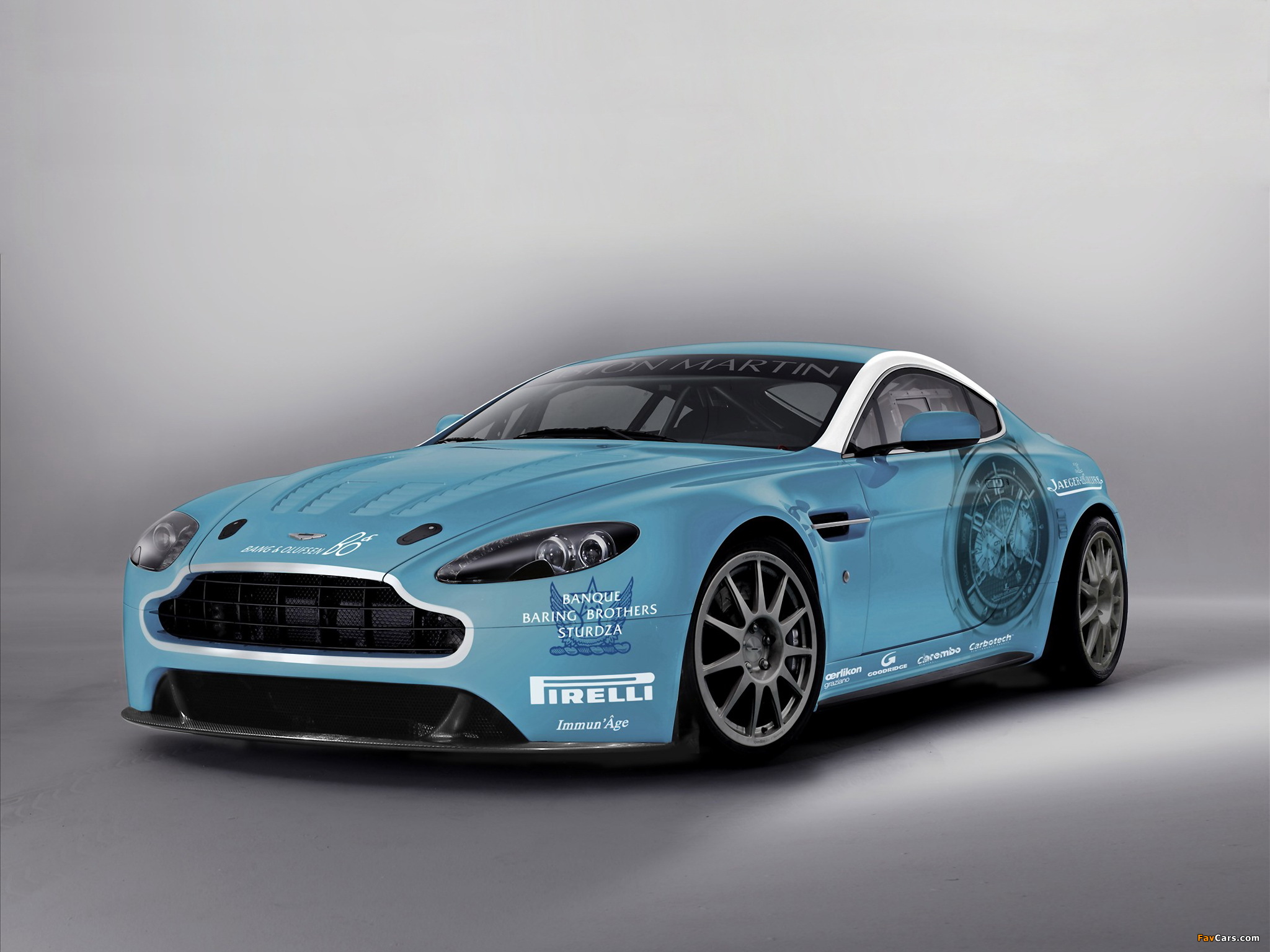 Photos of Aston Martin V12 Vantage Race Car (2009) (2048 x 1536)