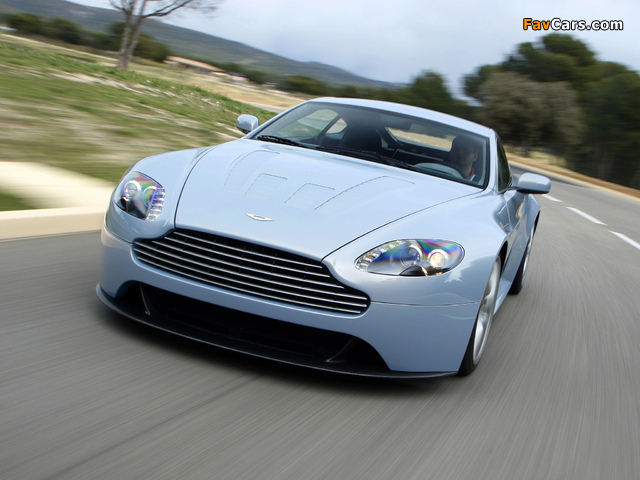 Pictures of Aston Martin V12 Vantage RS Concept (2007) (640 x 480)